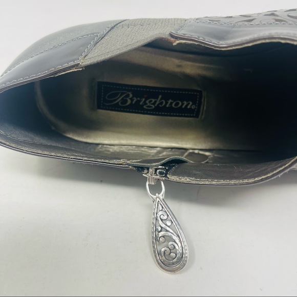 Brighton Rhythm Metallic Pewter Laser Cut Leather Heeled Shoe 11M NEW - Picture 6 of 10